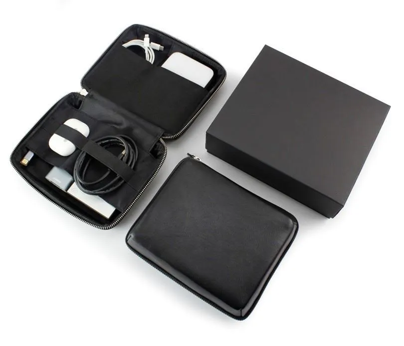 Sandringham Nappa Leather Zipped Travel Pouch in Black.